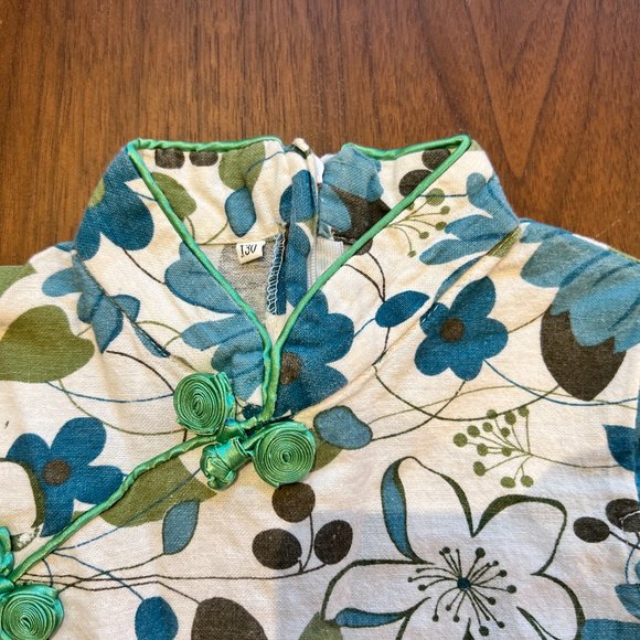 Girl's Cheongsam/Qipao Dress - Size 6-8 - Picture 3 of 10